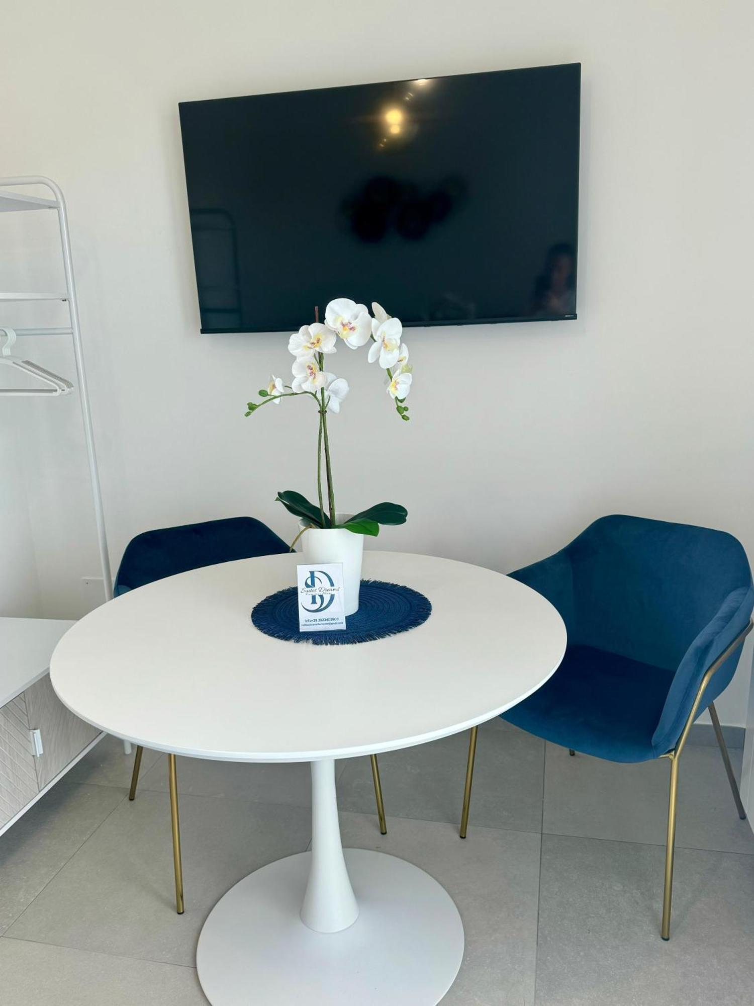 Suites Dreams Fiumicino Mare Exterior foto