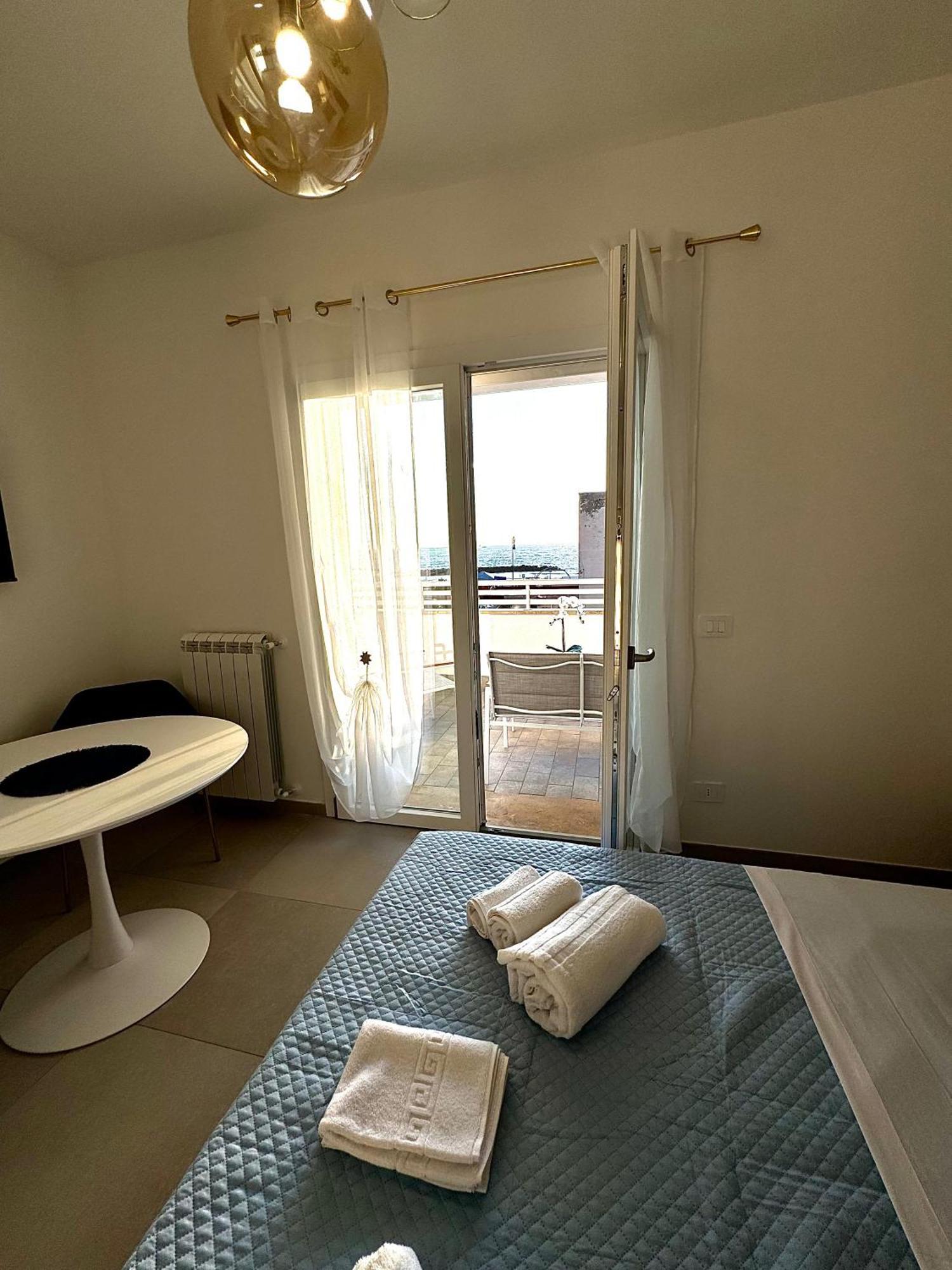 Suites Dreams Fiumicino Mare Exterior foto